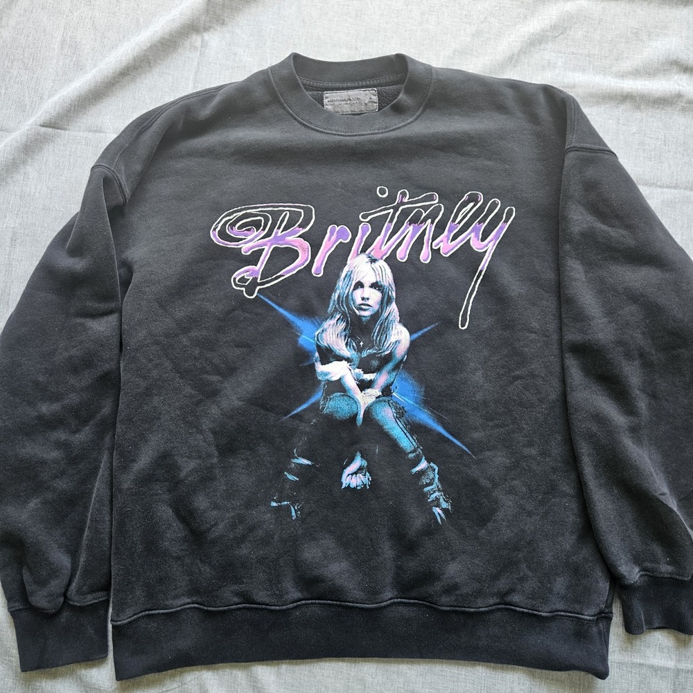 Britney Spears 2001 Tour Long Sleeve Abercrombie And Fitch Crew Neck Adult Size